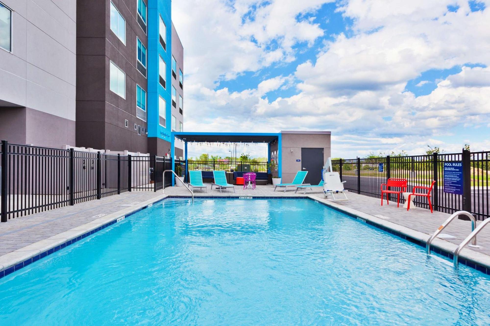 Tru By Hilton Auburn Hotel Kültér fotó
